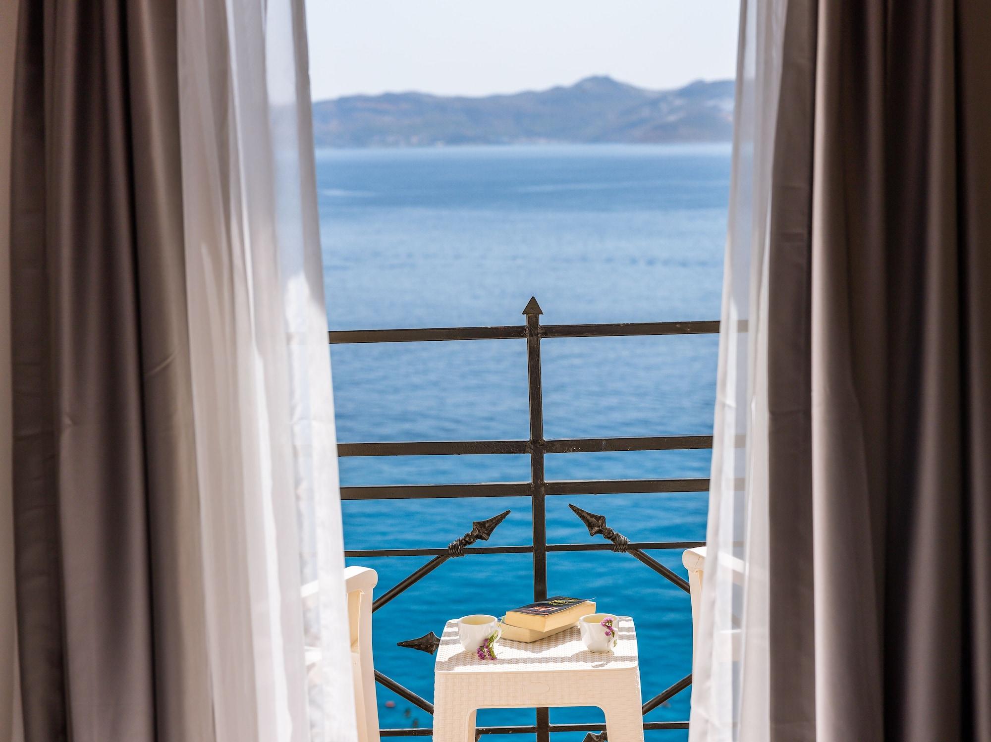 Hera Hotel Каш Екстериор снимка