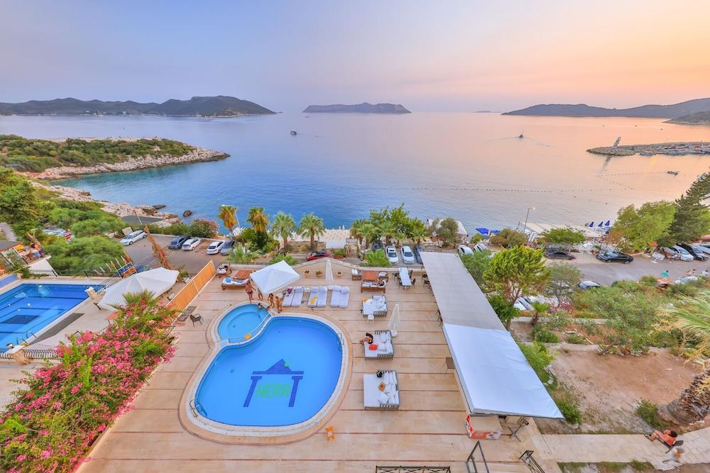 Hera Hotel Каш Екстериор снимка